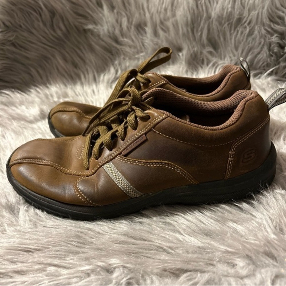 Vintage Skechers Shoes Men Size 8 Brown Leather Relaxed Fit Memory Foam Sneakers